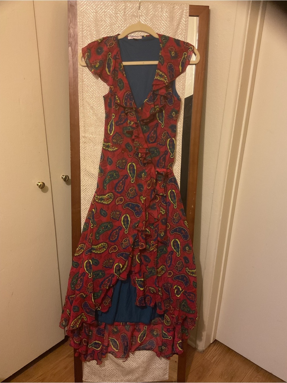 ROMEO & Juliet Couture Red Paisley High-Low Ruffle Dress